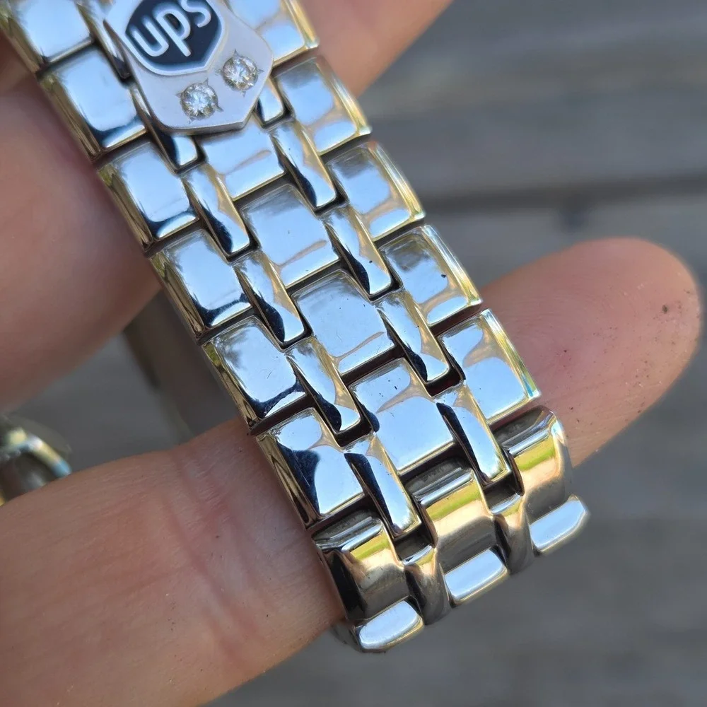 United Parcel Service BULOVA Men's Watch Stainless Steel 2 Diamond UPS Store EUC